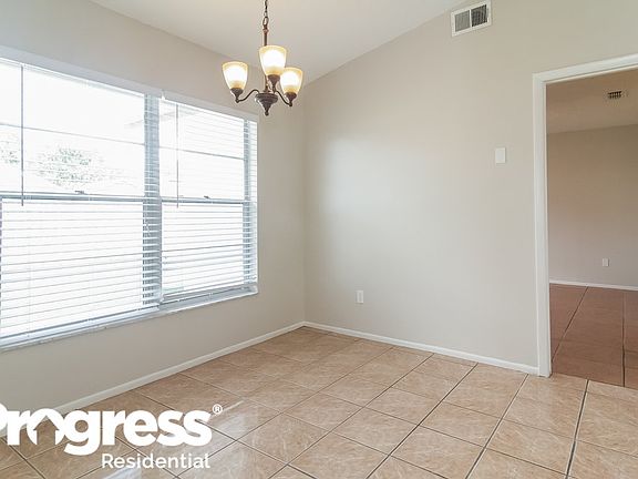 5th image of 2739 Mint Dr