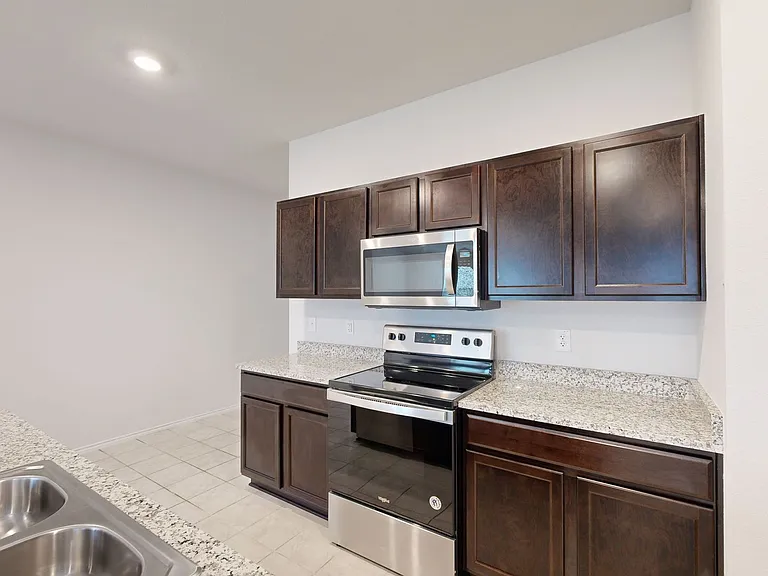 9606 Falme Ln — Photo 9