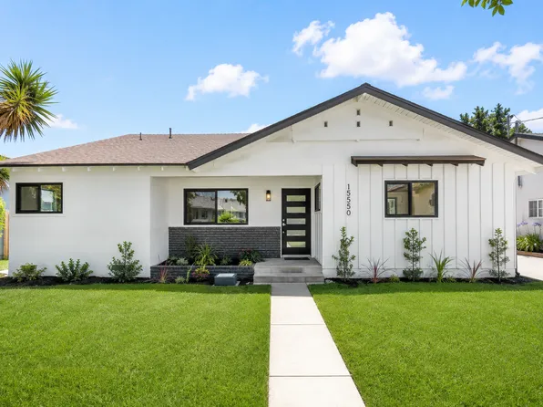 15555 Otsego St, Encino, CA 91436