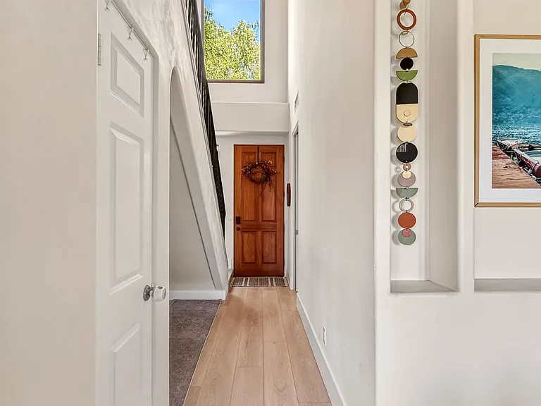 1912 Lookout Rd — Photo 10