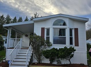1 Circle Dr, Stonington, CT 06378