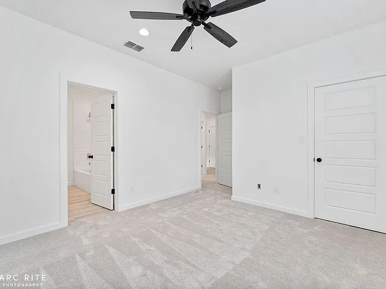 310 Homestead Ave #7 — Photo 26