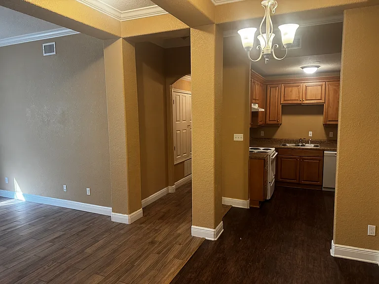 7071 Lake Joanne Dr #2C — Photo 2