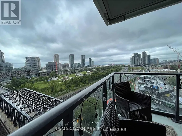 27 Bathurst St #902W — Photo 18