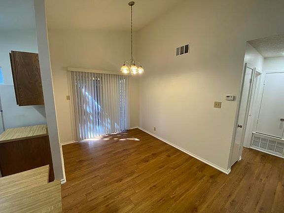 5th image of 8917 Hambledon Dr