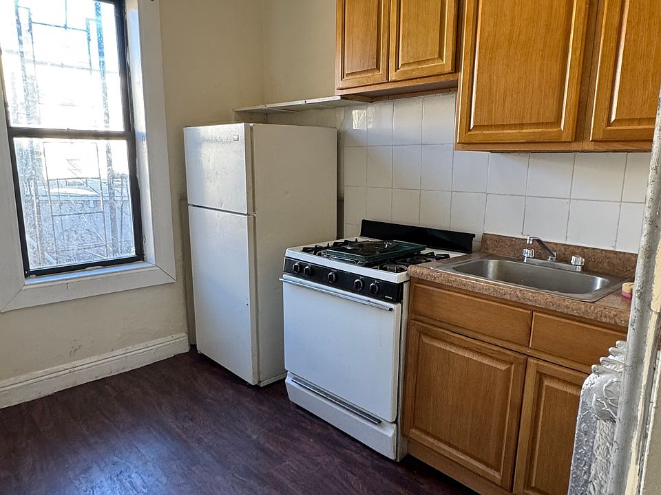 1st image of 166-25 89th Ave #3B