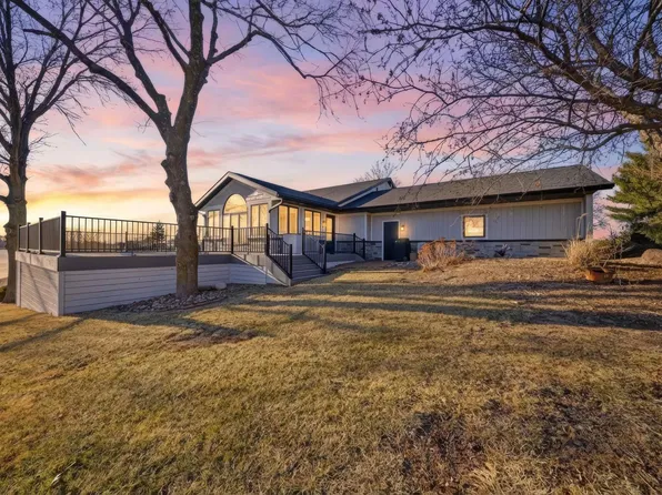 140 Palemino Dr, Avon, IL 61415