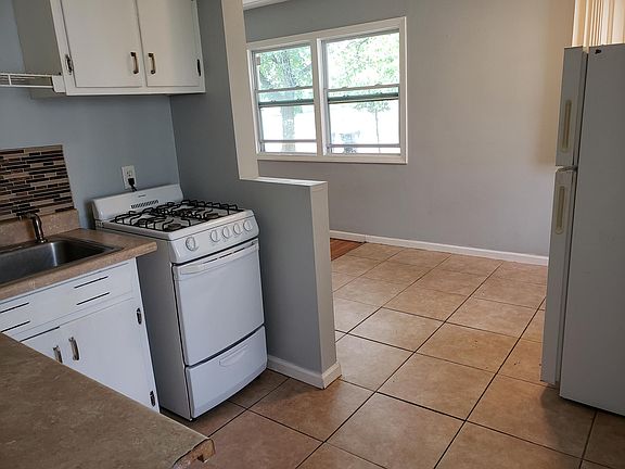 2nd image of 4814 Idaho Ave N