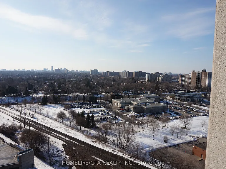 275 Village Green Sq #1522 — Photo 13