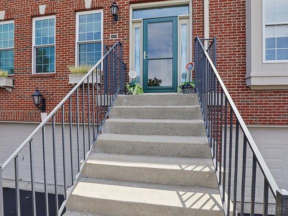 3rd image of 4221 Saint Andrews Pl