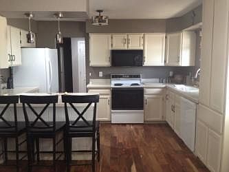 breakfast bar/ open kitchen 5o5.33o.99o6