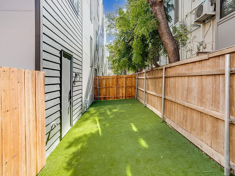 6001 Lewis St #104 — Photo 29