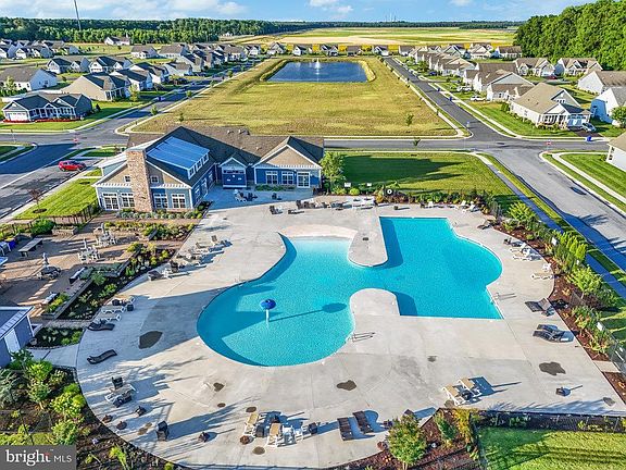 5th image of 22450 Pelican Point Blvd E