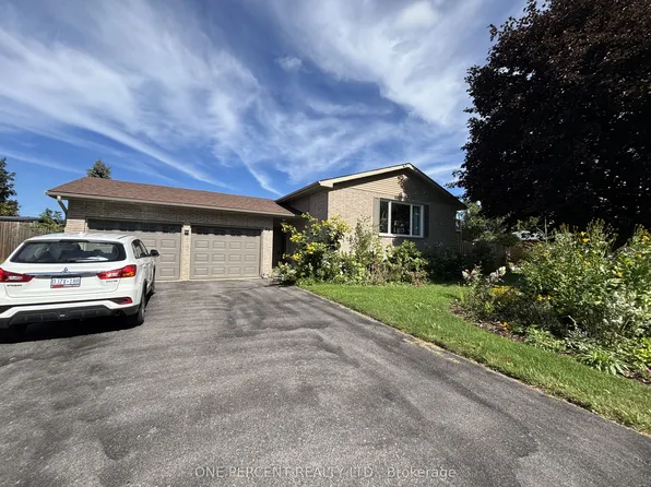 25 Bertram Dr, Springwater, ON L0L 1P0