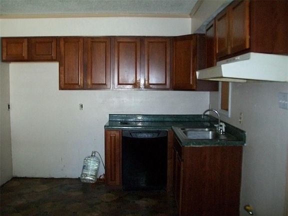 3rd image of 1404 Maryland Ave