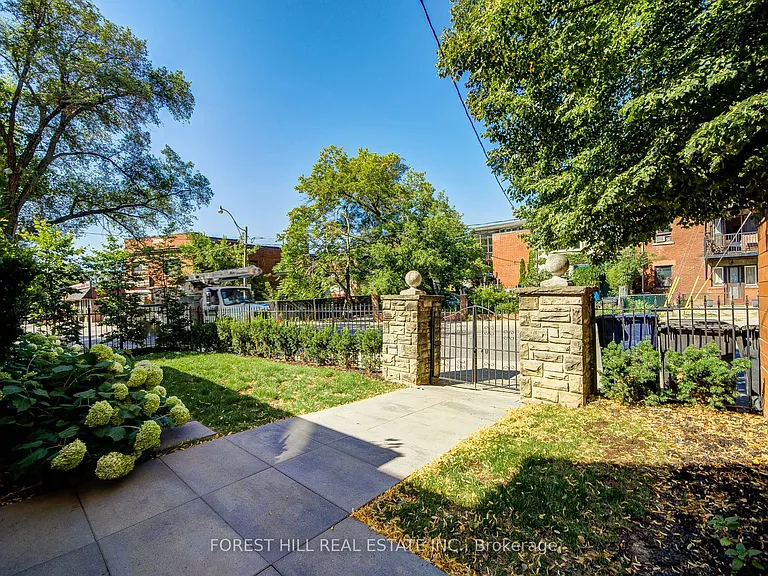 85 Vaughan Rd #5 — Photo 4