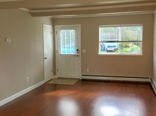 721 Hollywood Dr, Anchorage, AK 99501