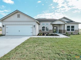 507 Town Hall Ln, Victoria, TX 77904