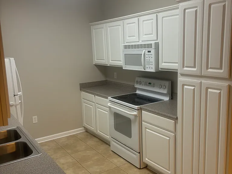 110 Lazy Willow Ln — Photo 21