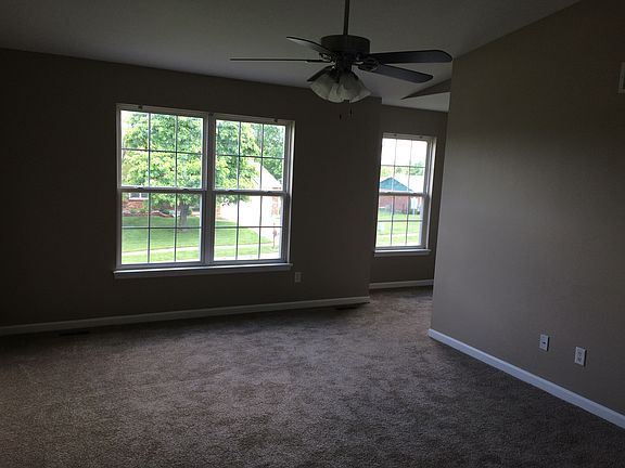 4th image of 3328 Cherryhill Dr