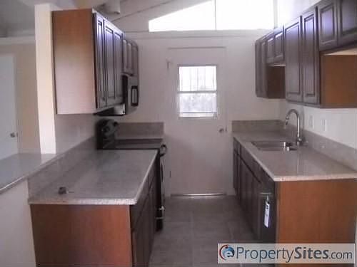 3rd image of 3633 Peach Blossom St