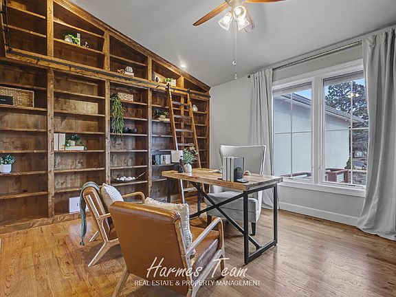 4th image of 250 Mayfield Ln