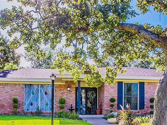 2nd image of 8216 Mosswood Dr