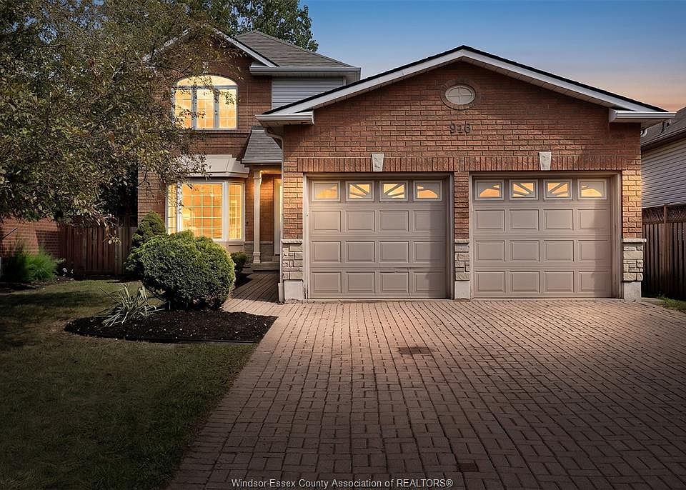 1st image of 916 Lemonwood Cres