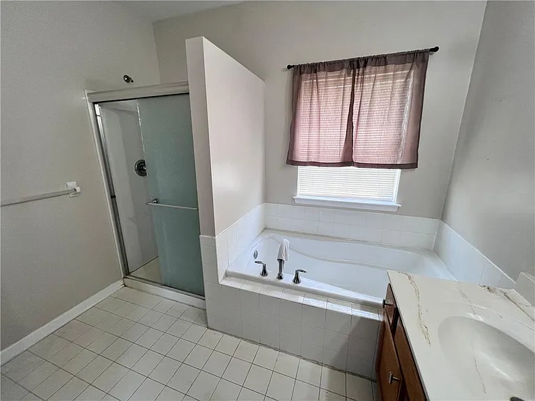 966 Hollow Ct — Photo 5