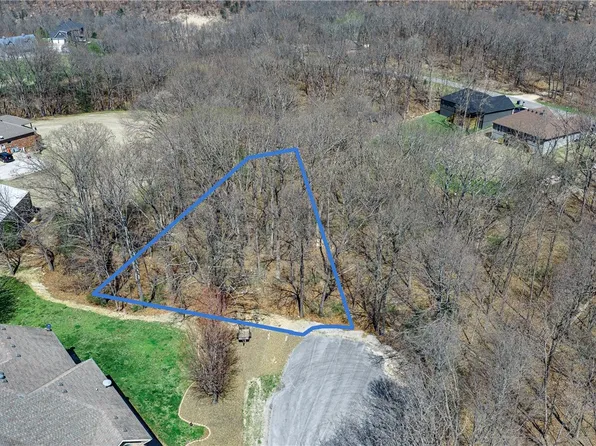 2 Askew Ln, Bella Vista, AR 72714