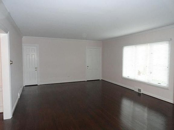5th image of 4029 W Bancroft St APT A