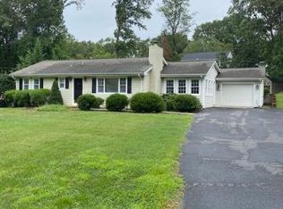 7804 Rebel Dr, Annandale, VA 22003