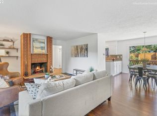 3203 SE Kelly St, Portland, OR 97202