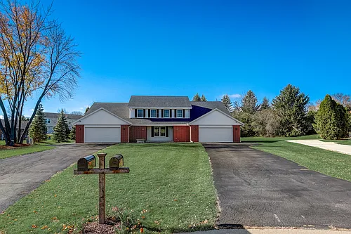 16450 Dane Ct E Photo 1