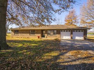 12435 S Harris Dr, Fayetteville, AR 72701