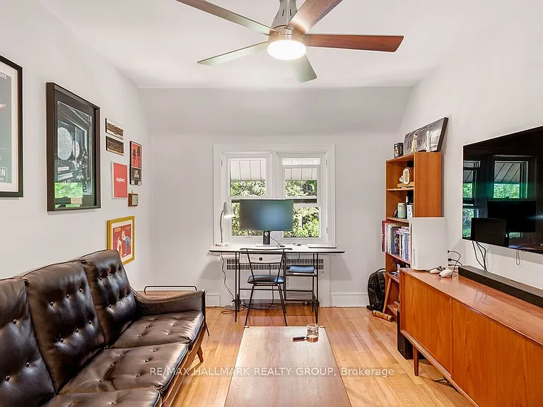379 Hamilton Ave S — Photo 32