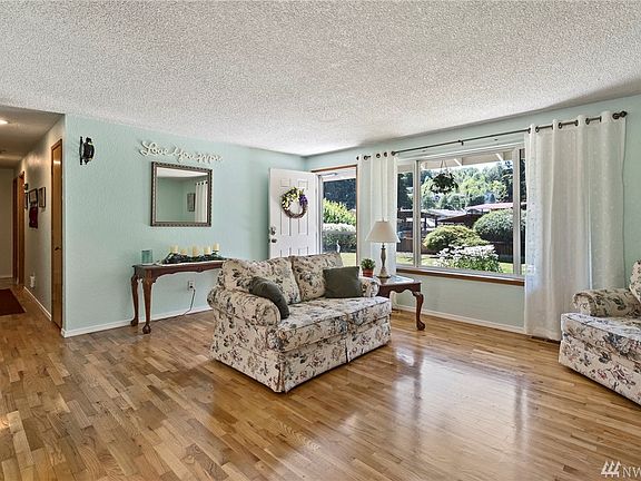 5th image of 14801 72nd Ave E