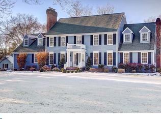 5 W Shore Dr, Pennington, NJ 08534