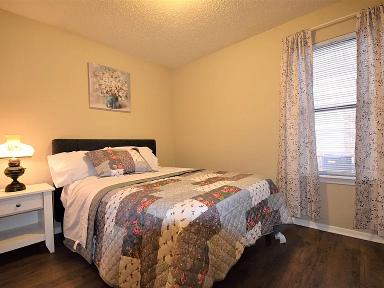 6401 Basswood Dr #C — Photo 7