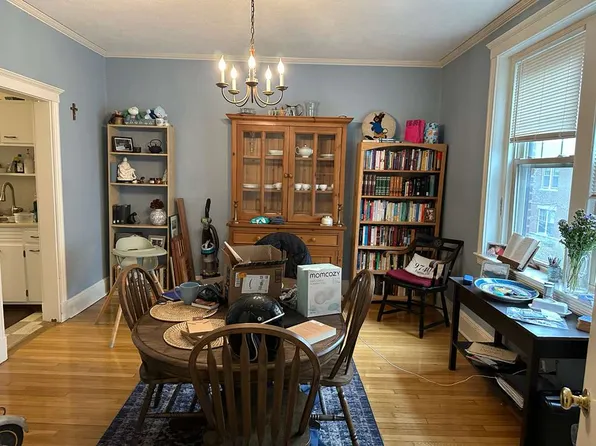 15 Alton Pl APT 2, Brookline, MA 02446