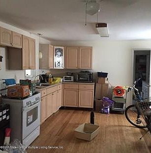 5th image of 42 Seafoam St