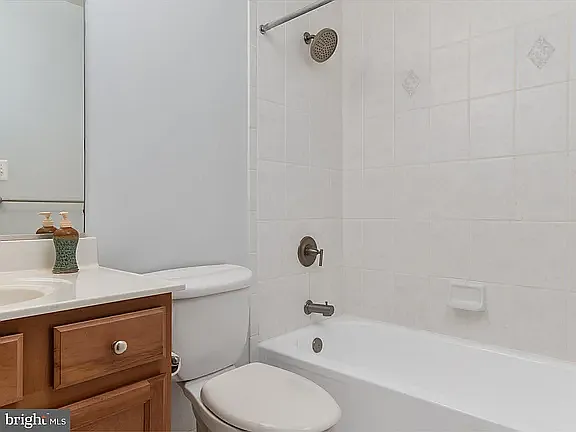 1227 Gemini Dr #E — Photo 18