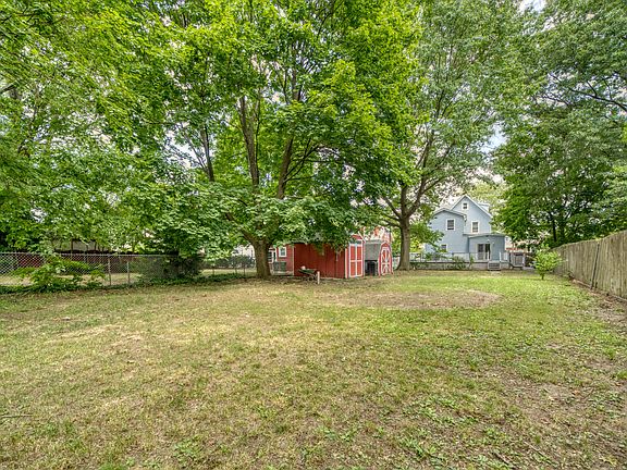 5th image of 24 Church Ave