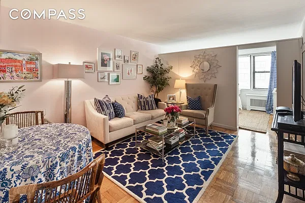 Rented by Compass | media 13