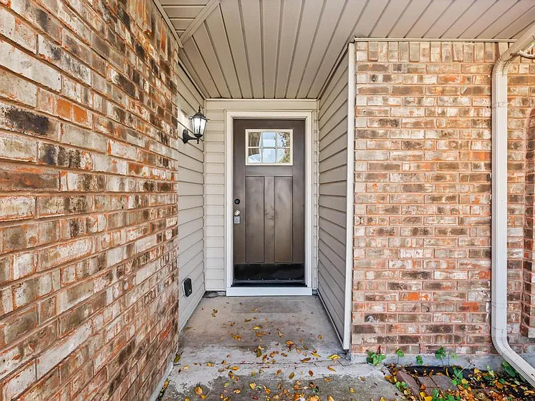 5201 Marks Cir — Photo 21
