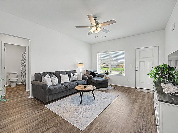 5th image of 2816 Gorman St