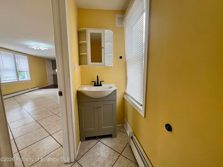 814 North St — Photo 7