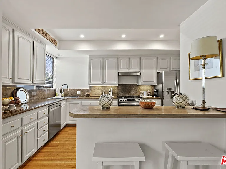 12115 San Vicente Blvd #111 — Photo 10