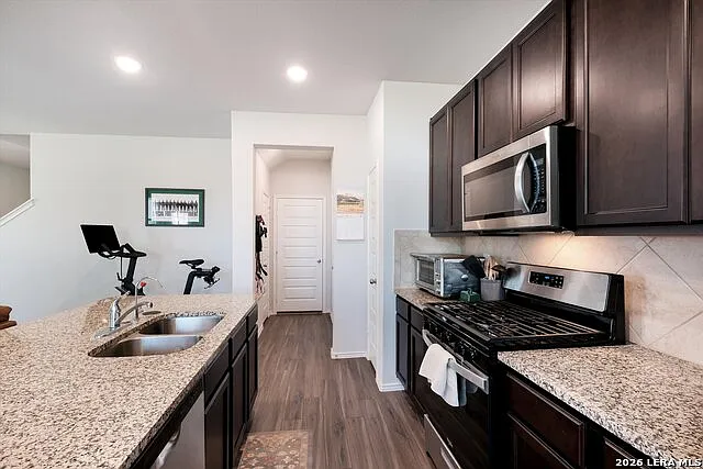 4910 Sandstone Way — Photo 11