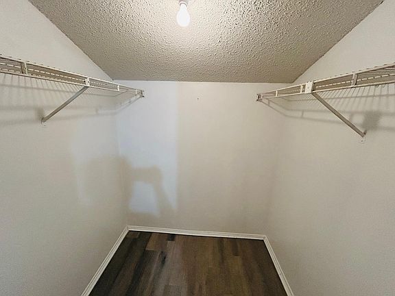 5th image of 1908 Lake Atriums Cir APT 9